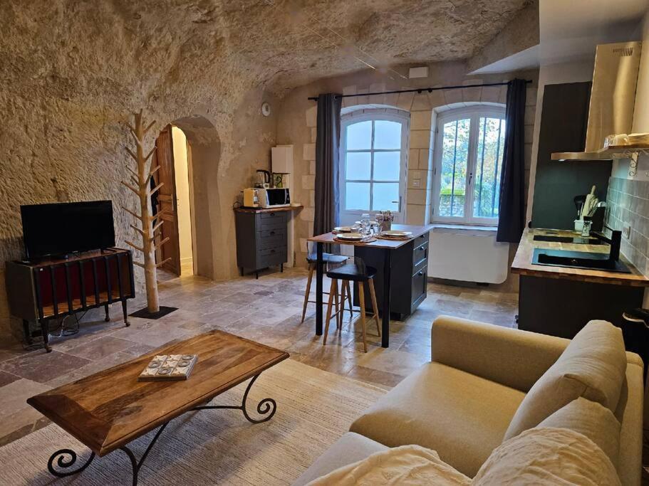 Charmante Maison Troglodyte Loire Valley Rochecorbon Buitenkant foto